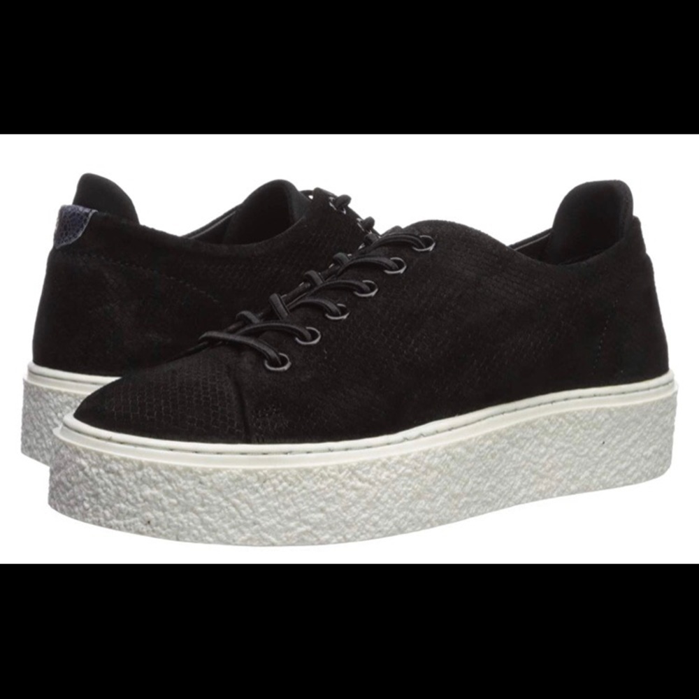 Seychelles Black Poetic Sneaker NWT